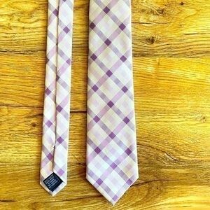 Pierre Cardin slim tie for men
Excellent condition
HANDMADE
Color white/purple